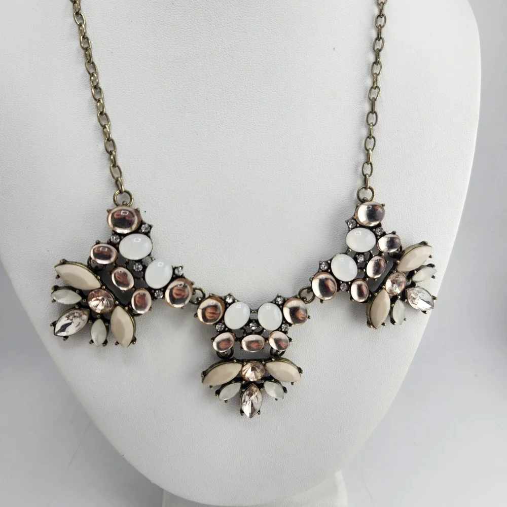 Vintage‎ Style Rhinestone Cabochon Statement Necklace